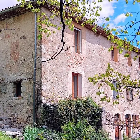 Le Petit Chateau De Chasteuil *
